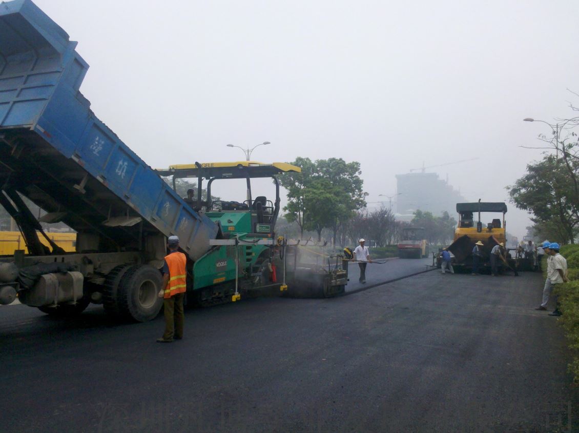 中铁十六局哈齐客项目